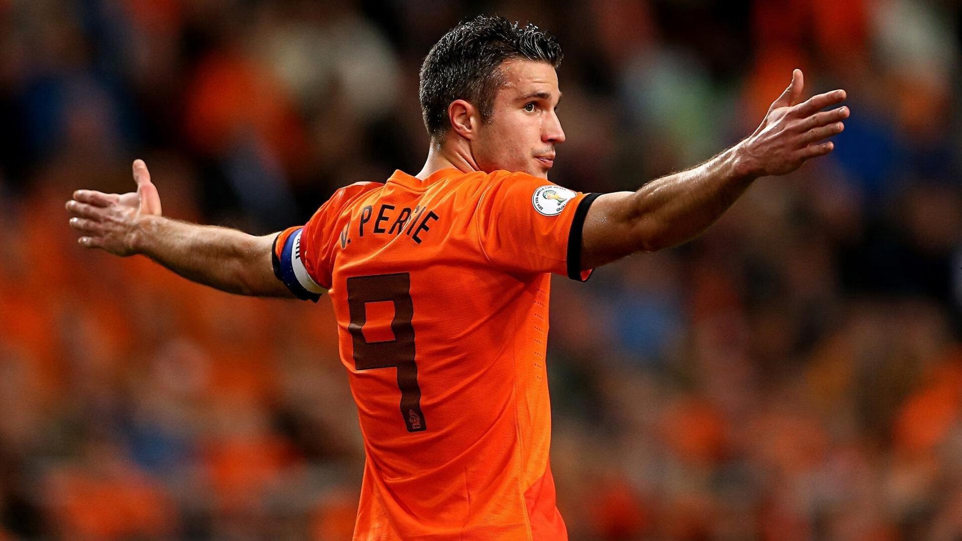 布鲁诺·费尔南德斯,俱乐部赛季的挣扎与葡萄牙欧洲杯夺冠的荣耀